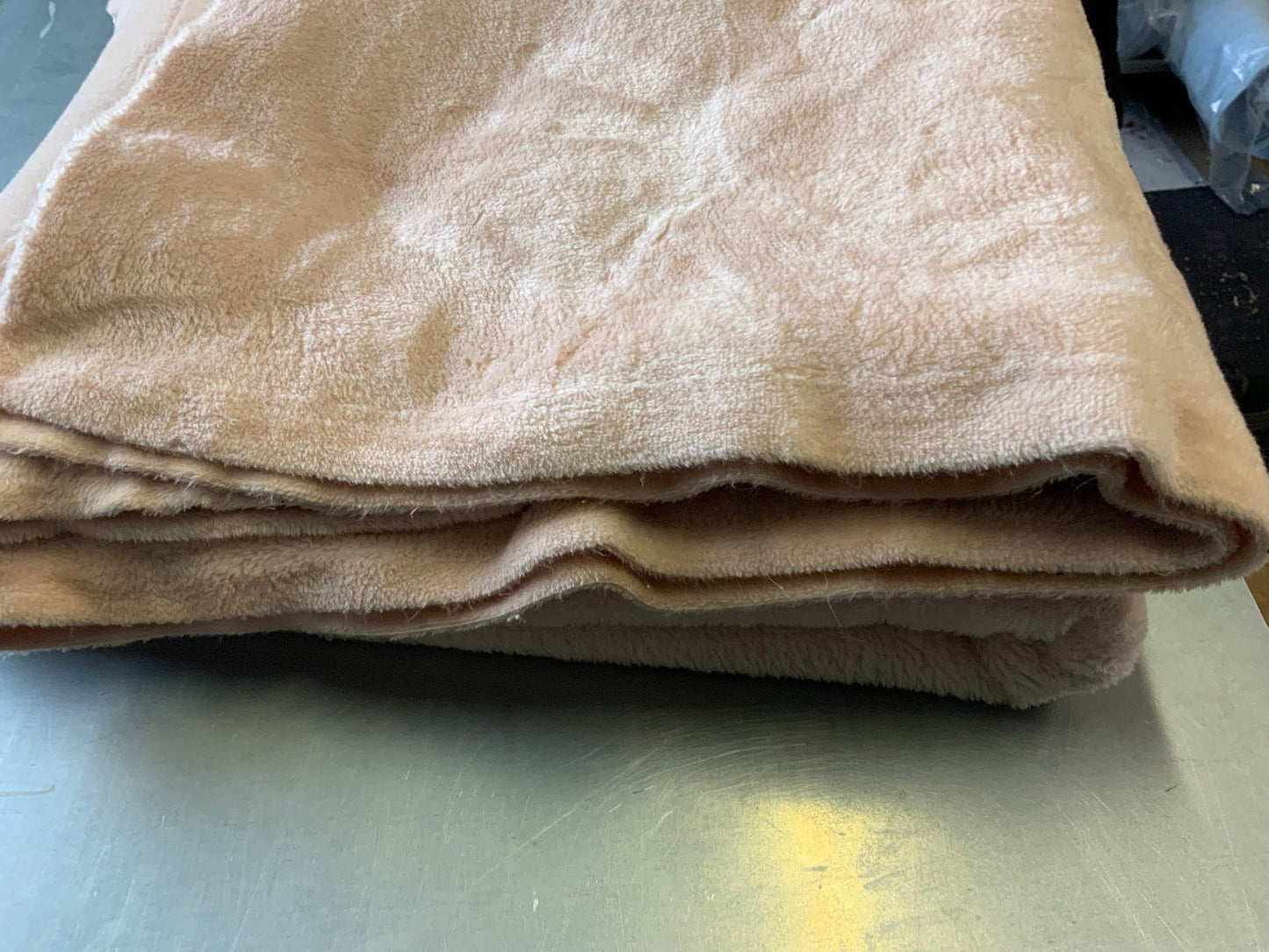 REMNANT; 1.5m (90”) PINK Luxury Fleece Fabric 400 gsm - 150 cms - Thick and Luxurious